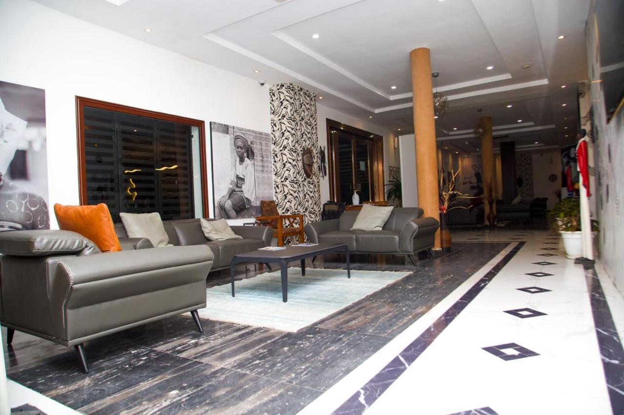 Capitole Hotel Abidjan Exterior photo
