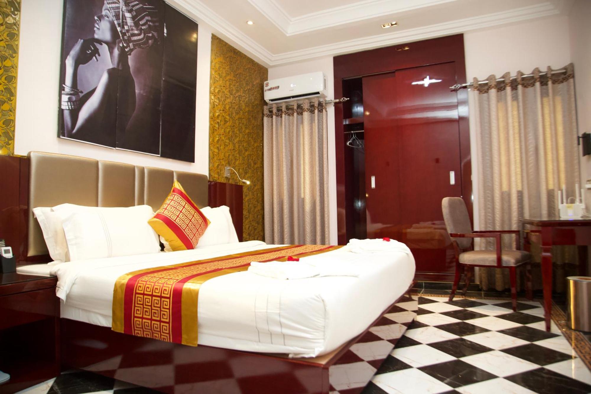 Capitole Hotel Abidjan Exterior photo